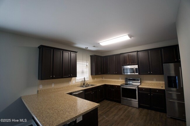 Building Photo - 116 Navy Blue Dr