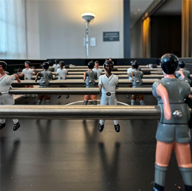 Building Photo - 159 NE 6th St