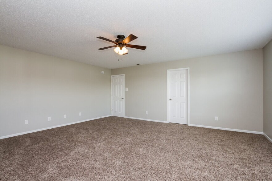 Building Photo - 1929 Orchid Bloom Dr