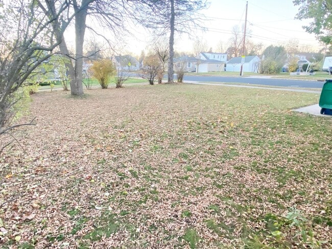 Building Photo - 2-Bedroom 1 Bath Ranch Style Home Near GD ...