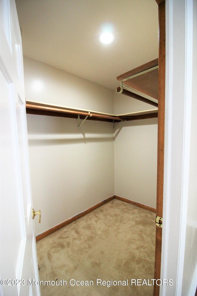 Building Photo - 233 Keller St