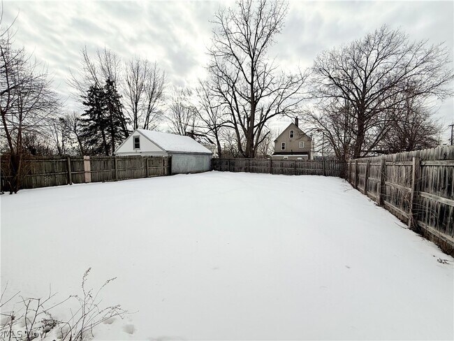 Building Photo - 2140 12th St SW