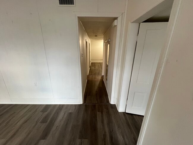 Building Photo - 1641 Jericho Rd