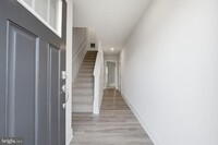 Building Photo - 113 Lakota St