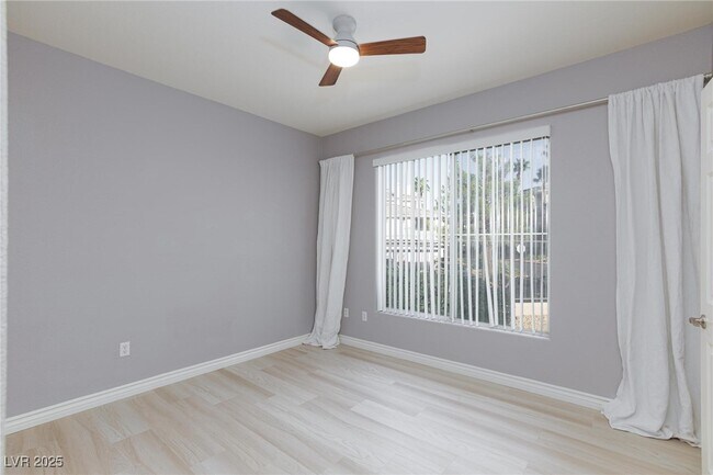 Building Photo - 7119 S Durango Dr