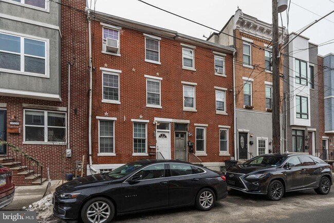 Building Photo - 1534 S 4th St