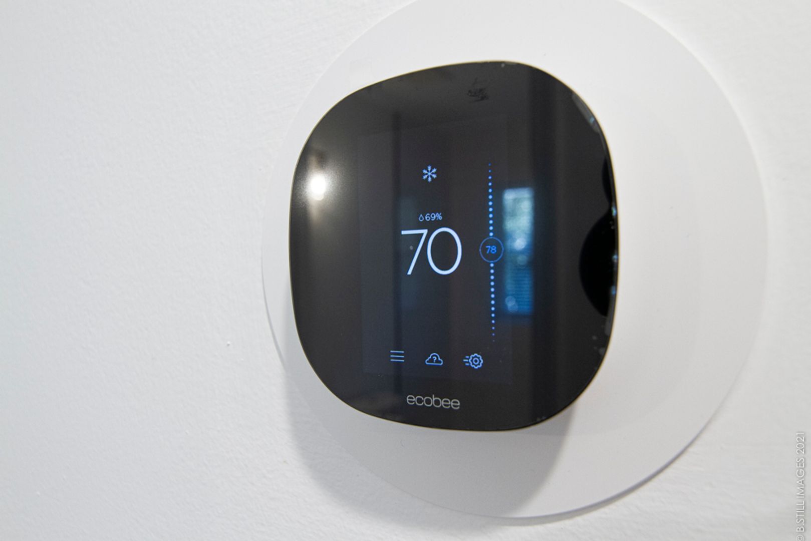 Building Photo - 545 Oakview Rd