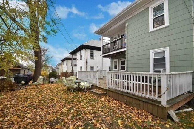 Building Photo - 10 Arbroth St