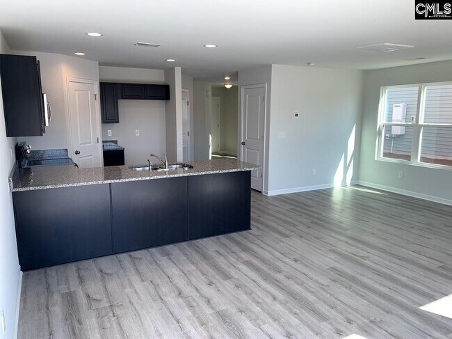 Building Photo - 2325 Trakand Dr