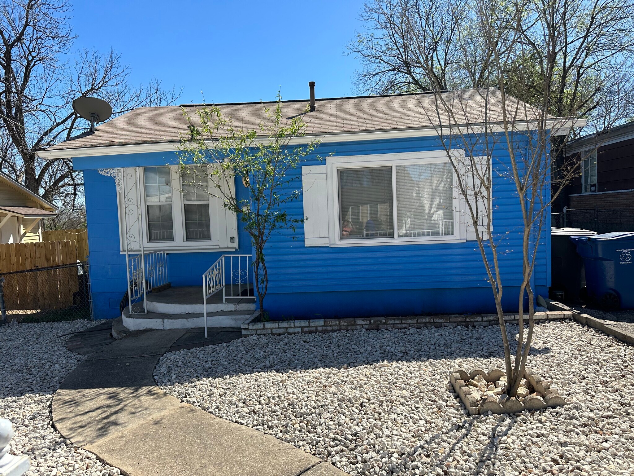 Building Photo - 1030 Canton