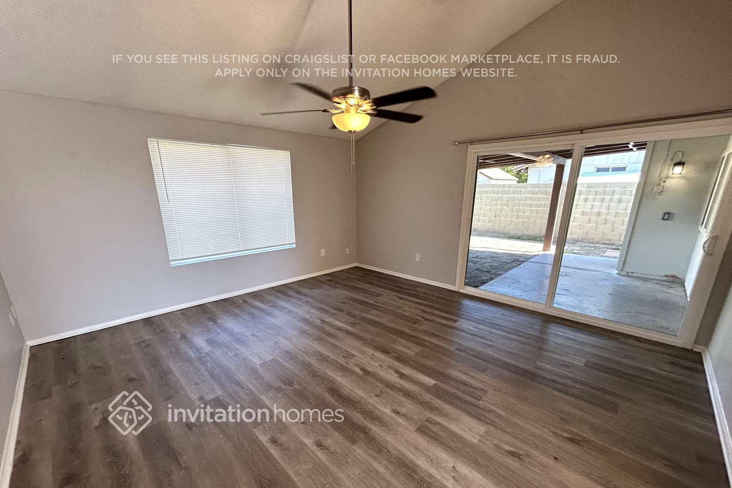 Building Photo - 5552 W Carol Ave