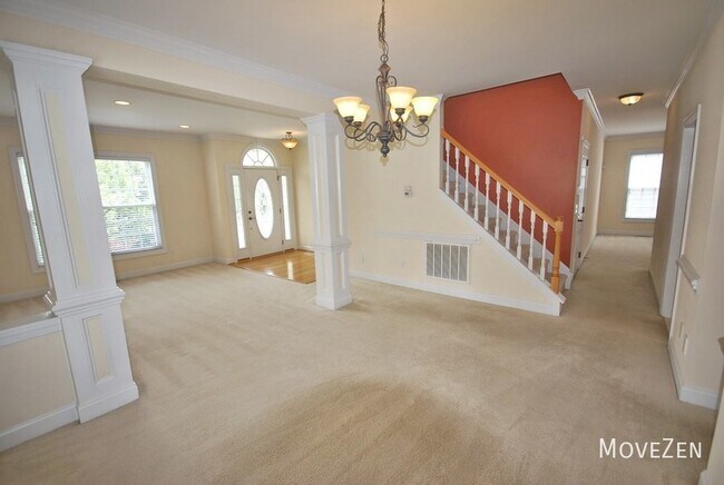 Building Photo - 414 Longford Ct