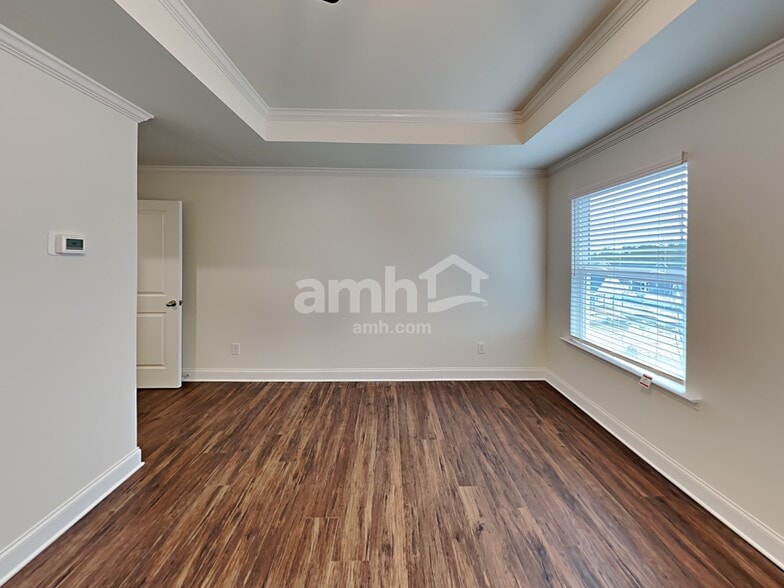 Building Photo - 825 Headland Wy
