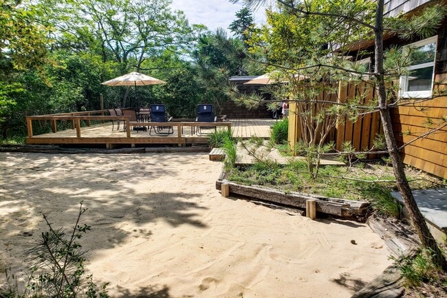 Building Photo - 79 Surf Dr