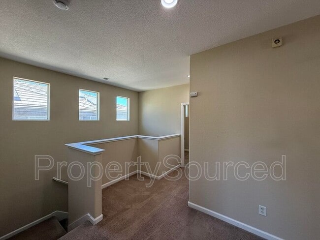 Building Photo - 388 Crescent Moon Dr