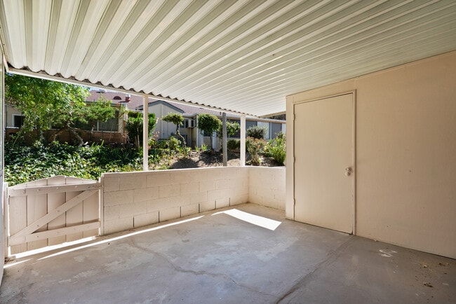 Building Photo - 26851 Oak Branch Cir