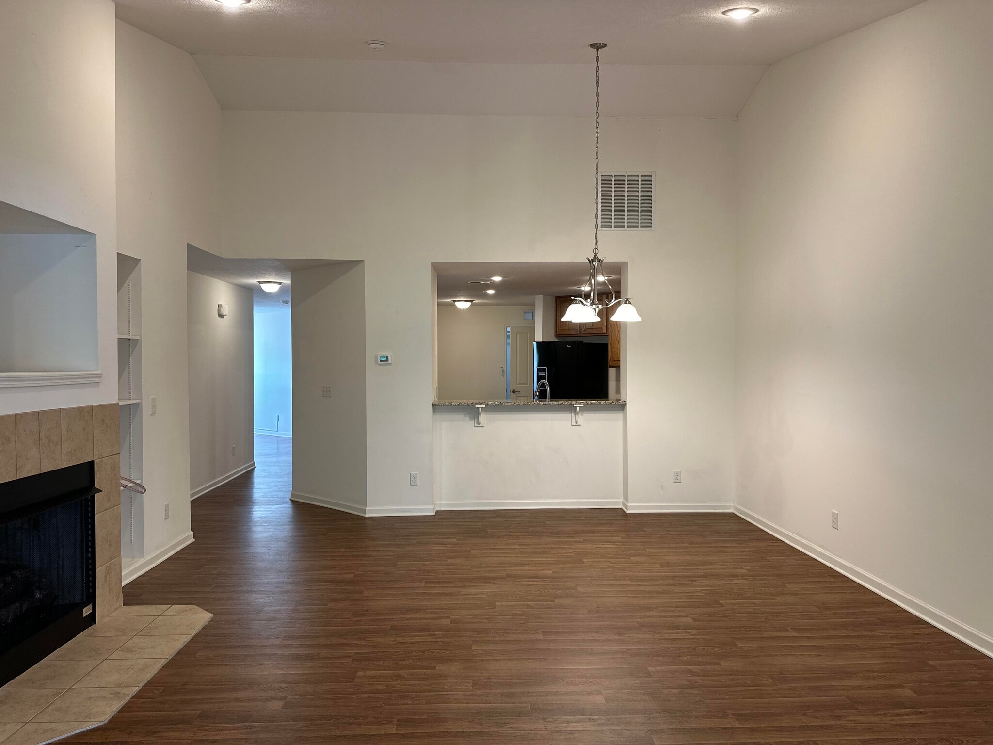 Living room - 5468 Nottinghamshire Ln