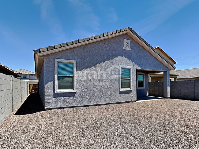 Building Photo - 4218 S 105th Dr