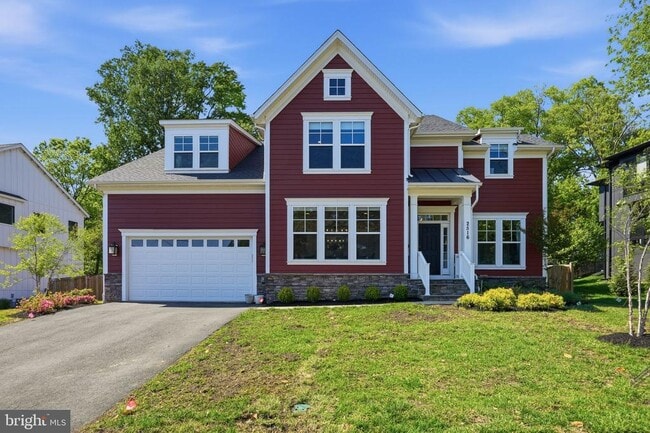 Building Photo - 2516 Villanova Dr