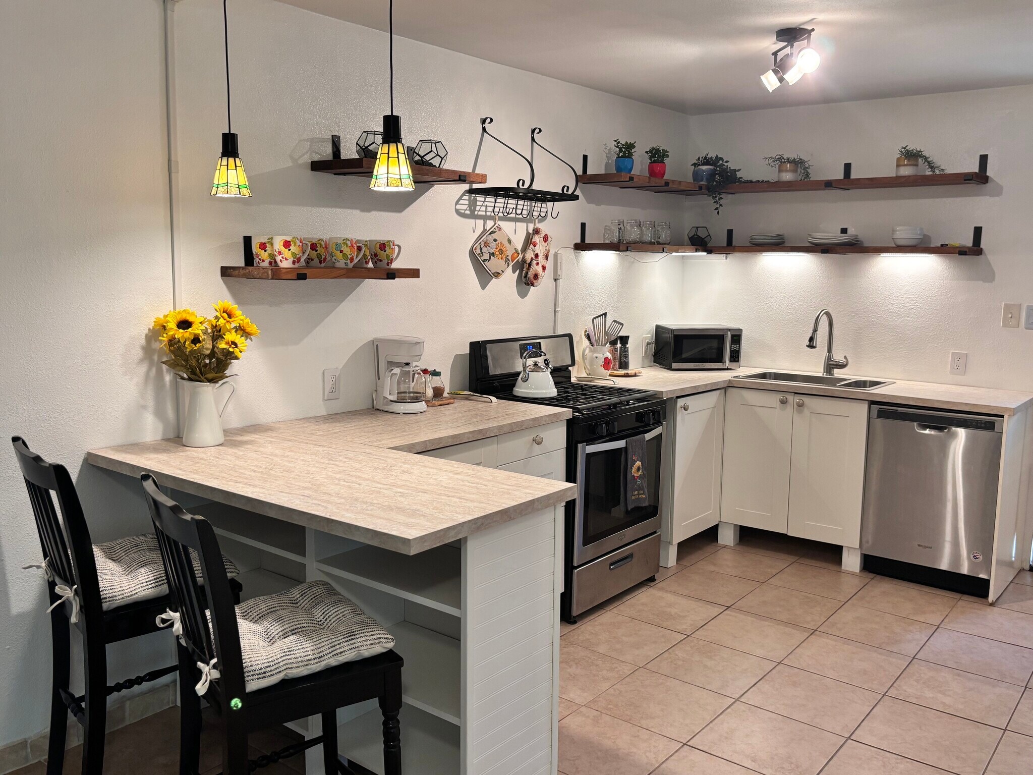 Building Photo - 5414 Bolm Rd