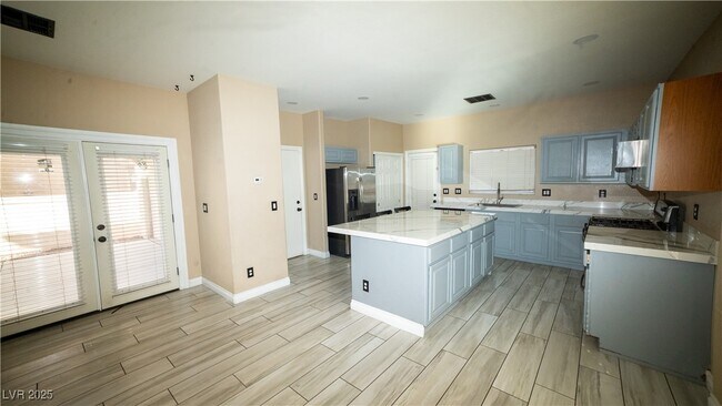 Building Photo - 1720 Dark Wolf Ave