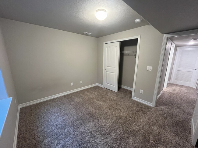Building Photo - 6707 Volga Dr