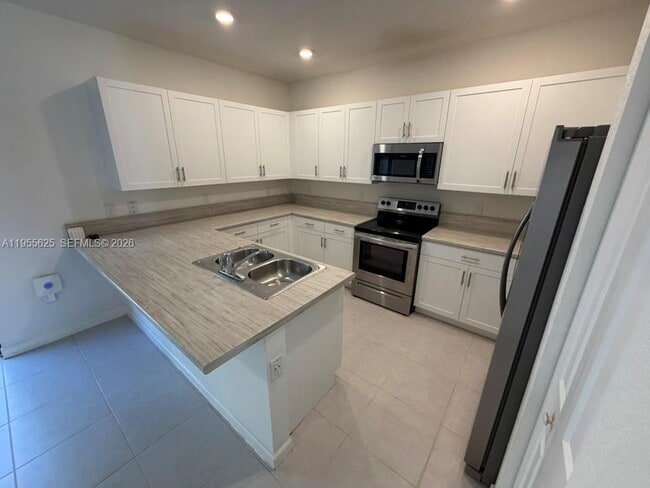 Building Photo - 21001 NE 8th Ave