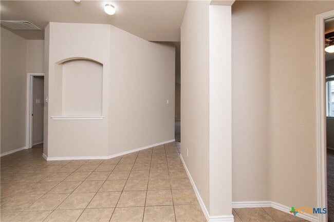 Building Photo - 5409 Rimes Ct
