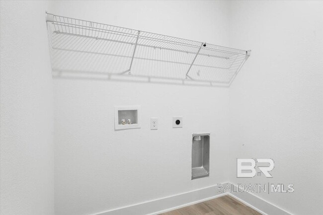 Building Photo - 10452 Winning Colors Trl