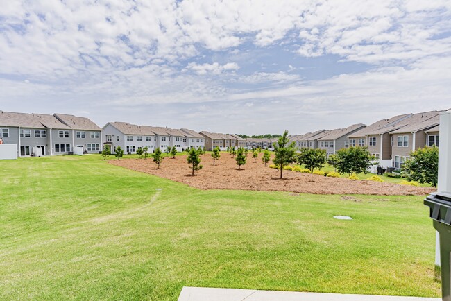 Building Photo - 412 Yellow Fox Rd