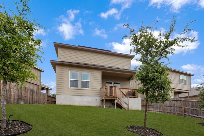 Building Photo - Energy-Efficient Applewood Home Near Lackland AFB - Realtor Commission: $500