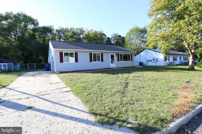 Building Photo - 207 Coville Dr