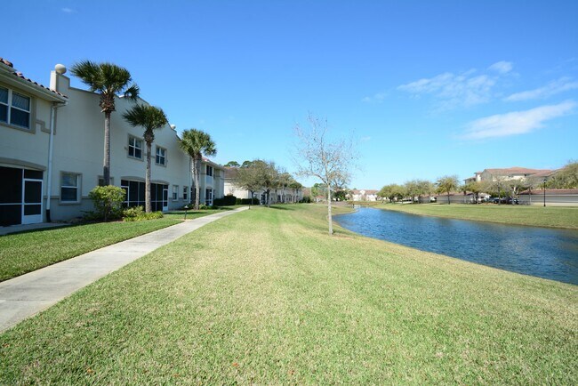 Building Photo - Tidelands Condo! Community amenities!