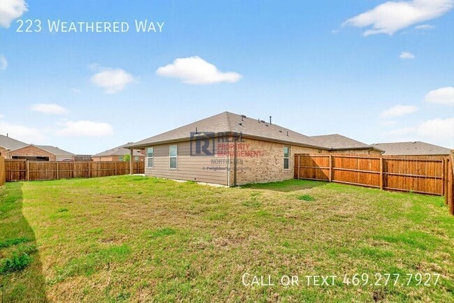 Building Photo - 223 Weathered Wy