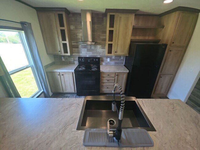 Building Photo - Spacious 4-Bedroom Home on 1 Acre in Peaceful Rickman Setting