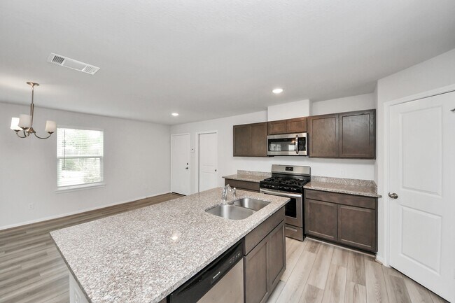 Building Photo - 7027 Cedar Breeze Ct