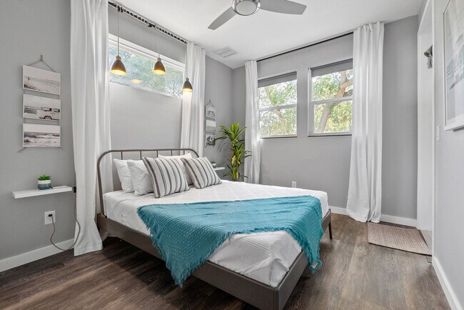 Building Photo - 52 Florida Ave