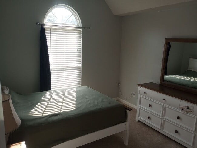 Building Photo - 518 Ridgecliff Ct