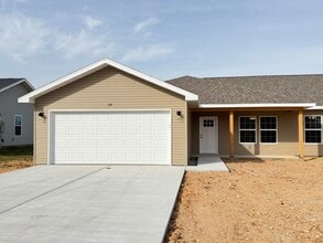 Building Photo - 174 Ruby Ln