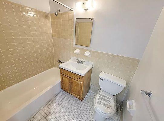 Building Photo - 2 bedroom in BRONX NY 10456