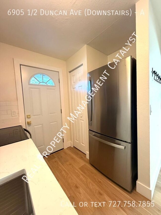 Building Photo - 6905 1/2 Duncan Ave (Downstairs)-A