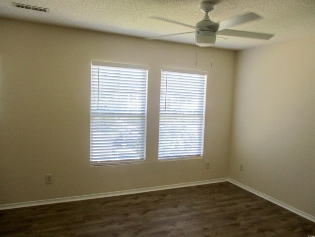 Building Photo - 121 Olde Towne Way
