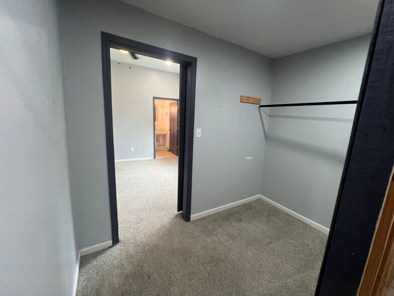 Building Photo - 1106 S Ringo St