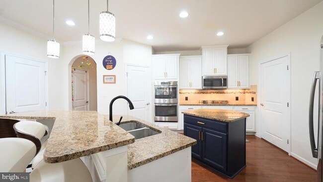 Building Photo - 24873 Culbertson Terrace