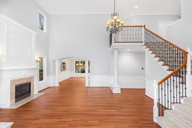 Building Photo - Stunning Sammamish Home, this home is a lifestyle!!