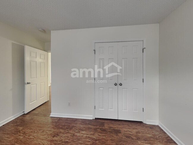 Building Photo - 2612 Bricker Dr