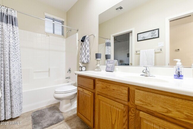 Building Photo - 4202 E Broadway Rd