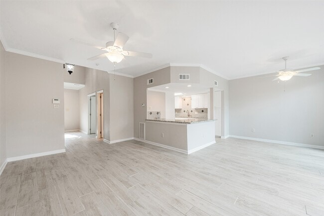 Building Photo - 15171 Kimberley Ct