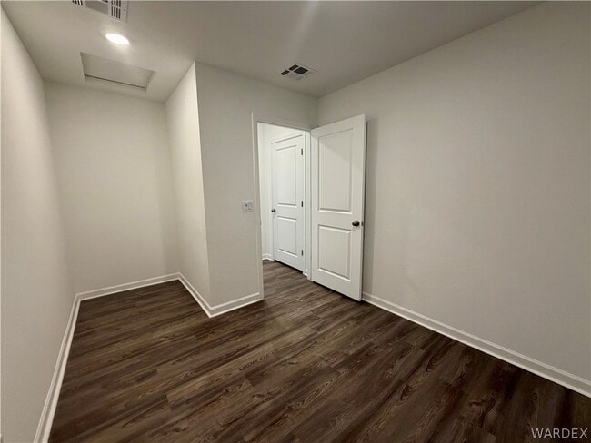 Building Photo - 2388 Tapatio Dr