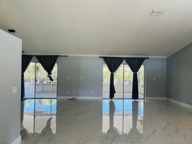 Building Photo - 12623 SW 8th Ct